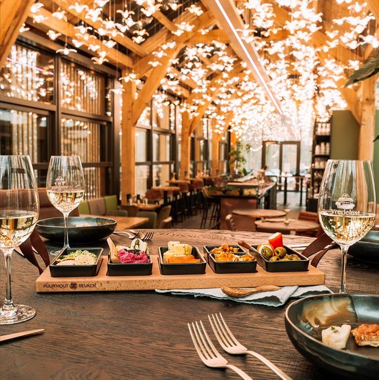 Bowls and Dishes Borreltray 69 cm 7-vaks met schaaltjes wit