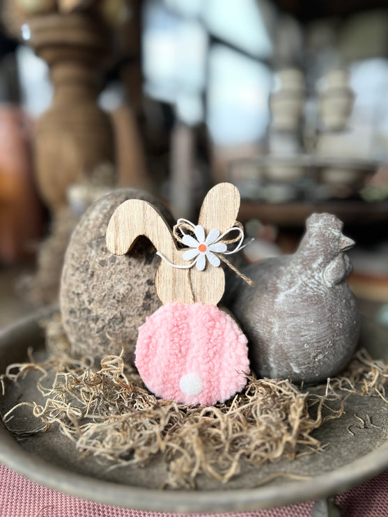 Houten haasje met roze