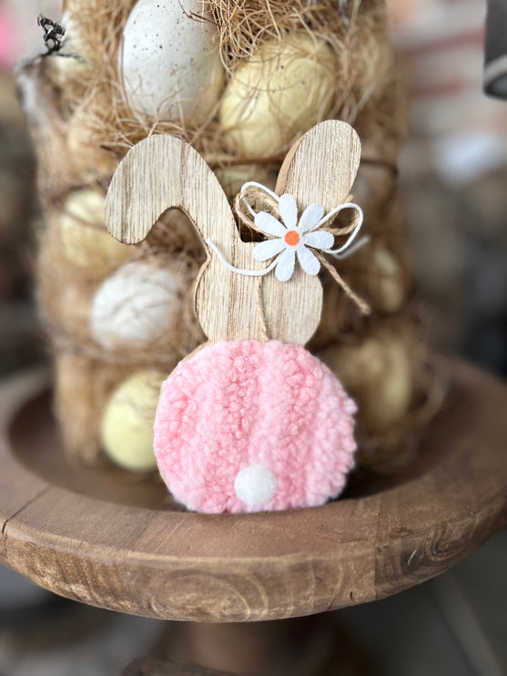 Houten haasje met roze