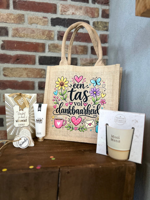 Cadeau tas; een tas vol dankbaarheid compleet gevuld