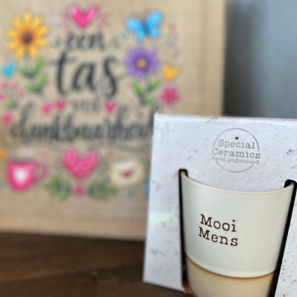Cadeau tas; een tas vol dankbaarheid compleet gevuld