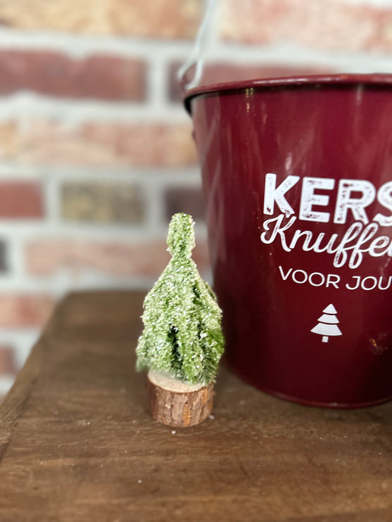 Cadeau Emmer M Kerst (Kerstknuffels) met Kerstboompje en Handzeep van MY FLAME