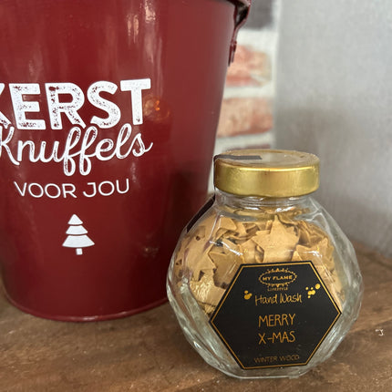 Cadeau Emmer M Kerst (Kerstknuffels) met Kerstboompje en Kaars van MY FLAME