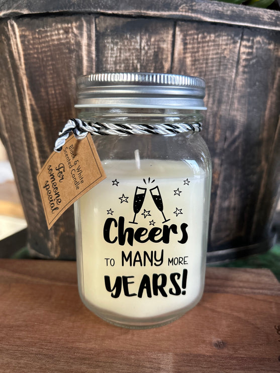 Black & white scented candle - cheers