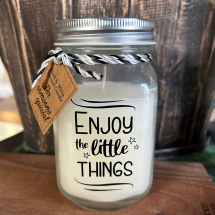 Black & white scented candle - enjoy the little things