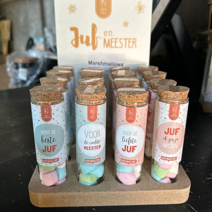 Glazen Buisje met Marshmellows-voor de beste juf