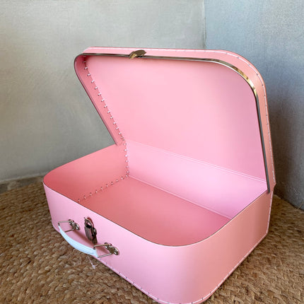Koffertje roze met roze achtergrond - Logeerkoffertje - Opa en Oma