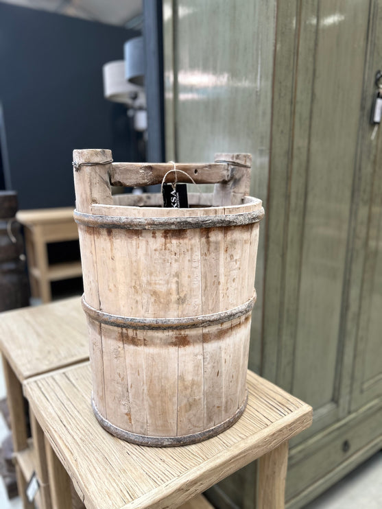 Houten emmer met hengsel