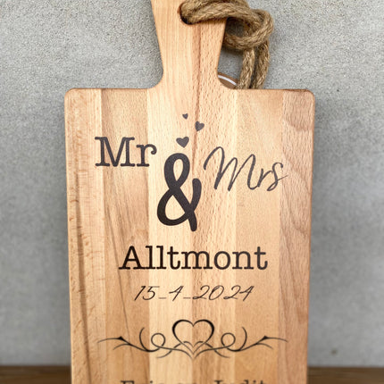 Serveerplank Mr & Mrs 34,5 cm beukenhout - gepersonaliseerd