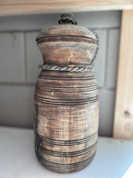 Houten Nepalese Kruik met deksel Maat L