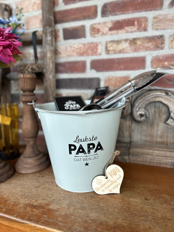 Cadeaupakket Zinken emmer Papa met  opener/tang/onderzetter/mok/sleutelhanger