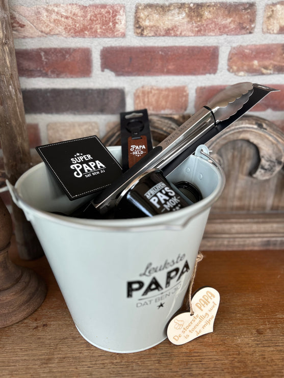 Cadeaupakket Zinken emmer Papa met  opener/tang/onderzetter/mok/sleutelhanger