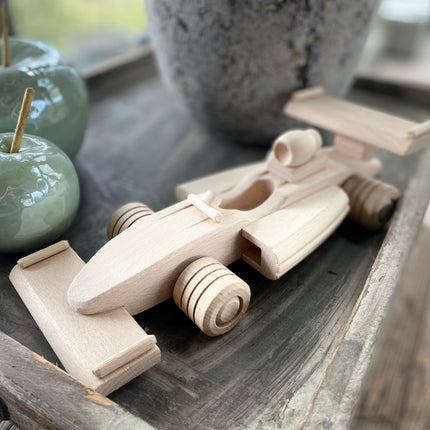 Formule 1 auto van hout
