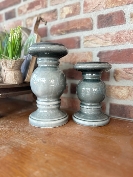 Set van 2 keramieken kaarsenhouders