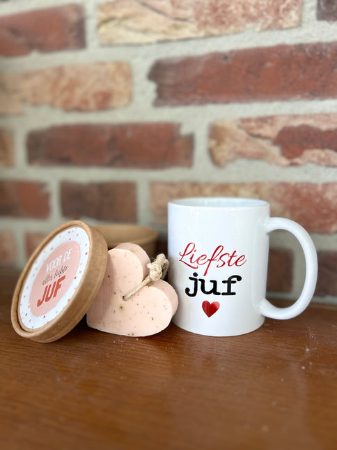 Cadeaupakket juf inclusief theeglas bedankt  + zeep in doosje + houten hartje