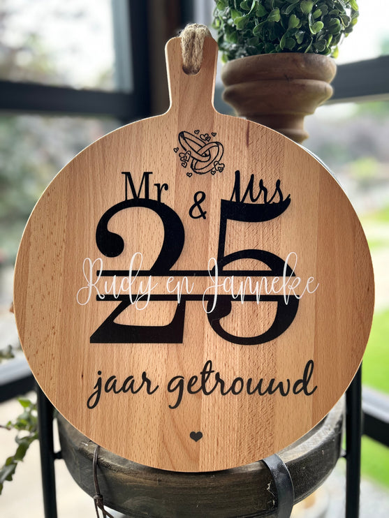 Serveerplank rond 25 jaar getrouwd