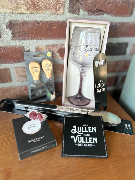 Cadeaupakket Zinken emmer Borreltijd met wijnglas/kaasmesjes/metalen opener/onderzetter/winegum/bbq tang