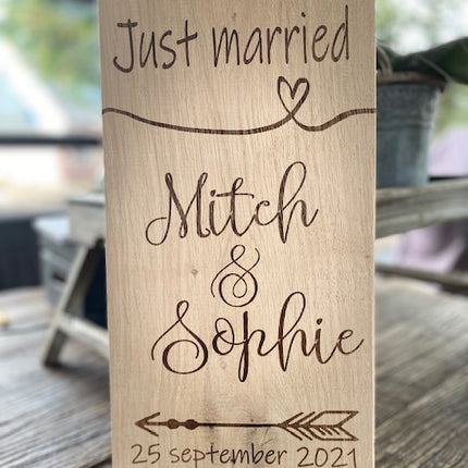 Tekstbord Just Married - te personaliseren