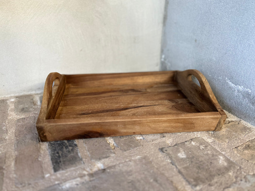 Brocante serveertray met opstaande rand en handgrepen L