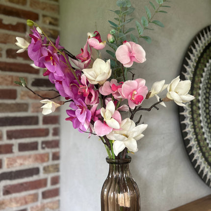 Vaas compleet met kunstbloemen