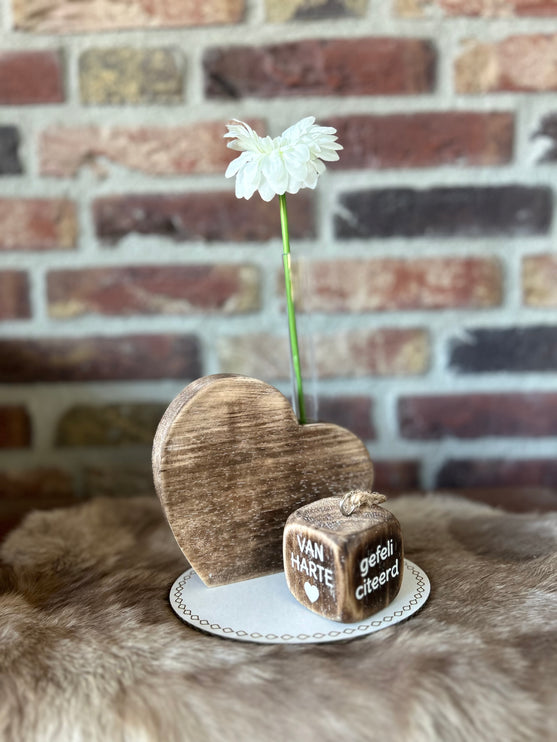 Cadeau pakket van harte gefeliciteerd