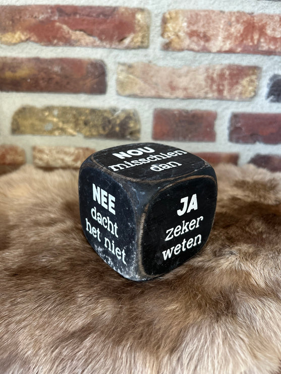 dobbelsteen 8x8cm nou misschien black wash