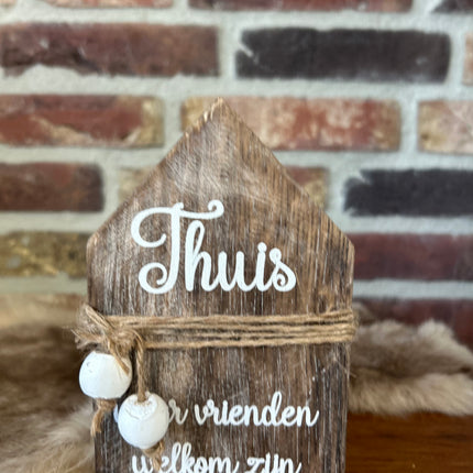 huisje touw kralen 16x10cm thuis waar vrienden welkom zijn natural