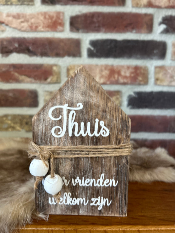 huisje touw kralen 16x10cm thuis waar vrienden welkom zijn natural