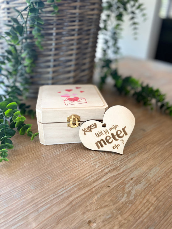 Kistje met zeepjes en hartje - Wil je mijn meter zijn?