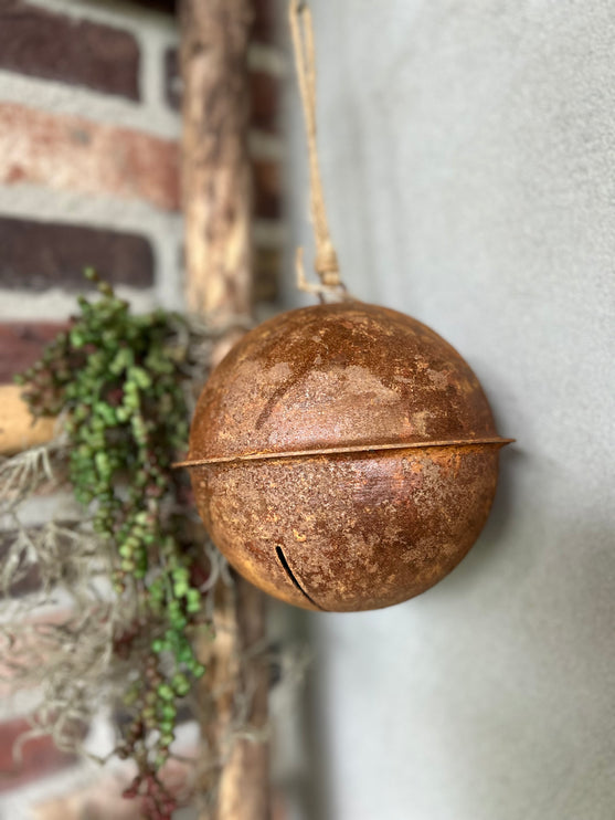 Metalen roestige Kerstbel L