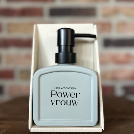Zeeppompje vol Liefs - Powervrouw