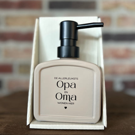 Zeeppompje vol Liefs - Opa en Oma