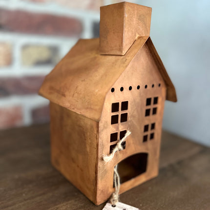 Metalen huisje Roest