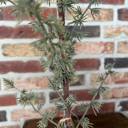 Kerstboompje Larix met verlichting