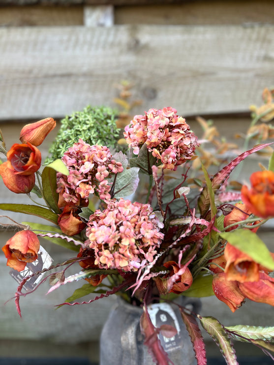 Kruik Hoog compleet met bloemen/planten