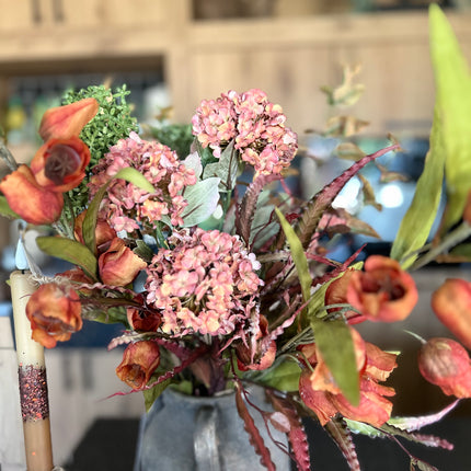 Kruik Hoog compleet met bloemen/planten