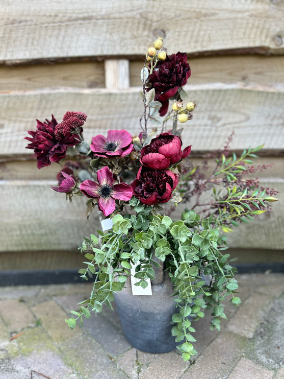 Kruik compleet met bloemen-planten