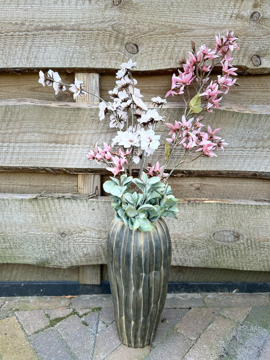 Vaas Geribbeld compleet met bloemen