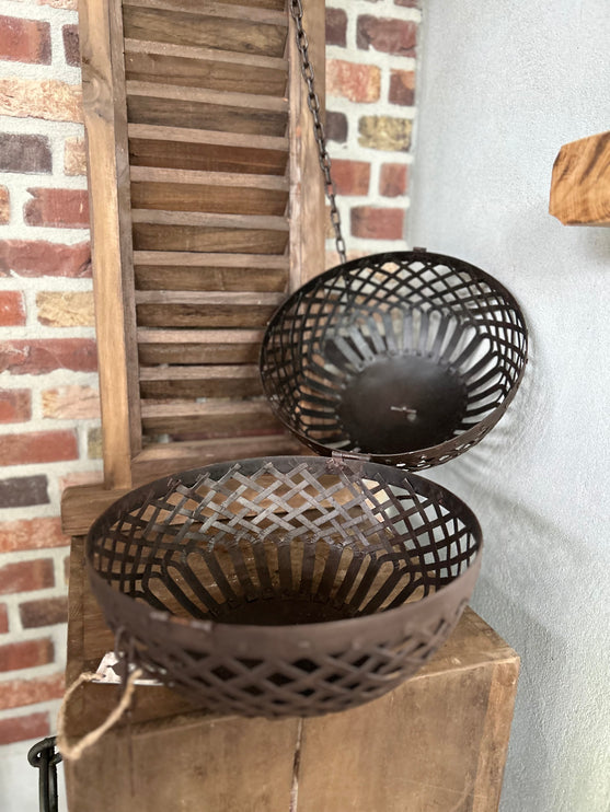 Set van 3 metalen hangballen