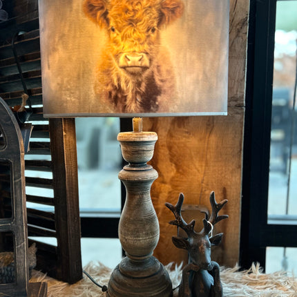 Houten Tafellamp met kap Schotse Hooglander Maat M 1