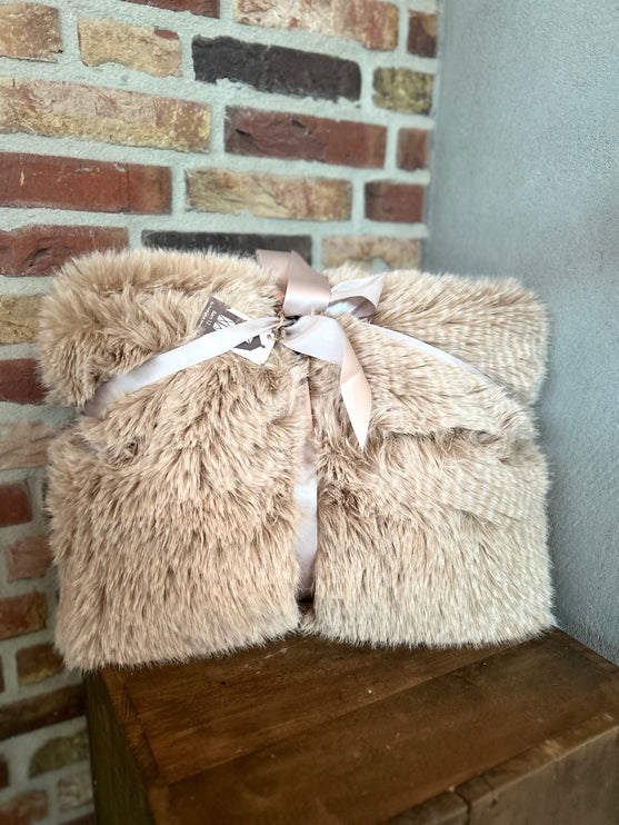 Fluffy faux fur plaid B