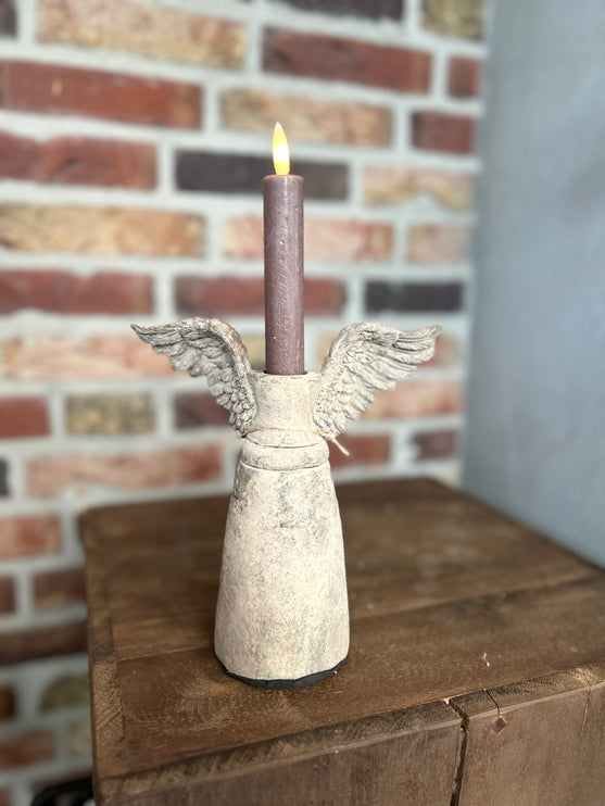 Engelvleugelkandelaar met ledkaars