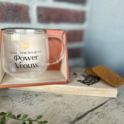Theeglas Powervrouw
