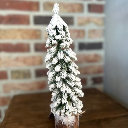 Kerstboom met sneeuw M