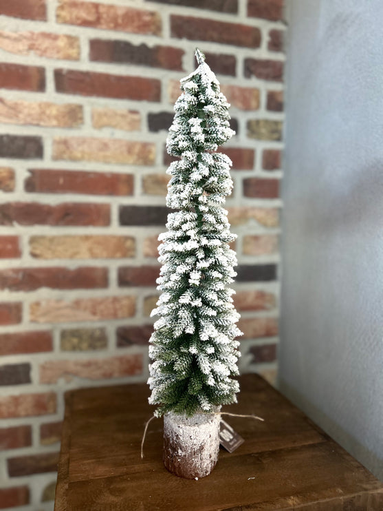 Kerstboom met sneeuw L