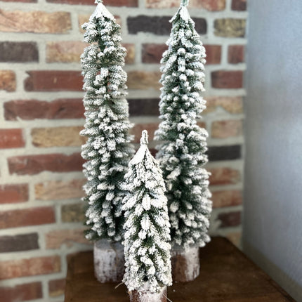 Kerstboom met sneeuw M
