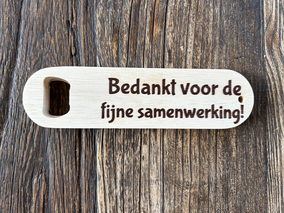 Flessen opener recht rubberhout plat