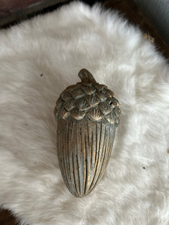 Stenen Bronsgouden Eikel M