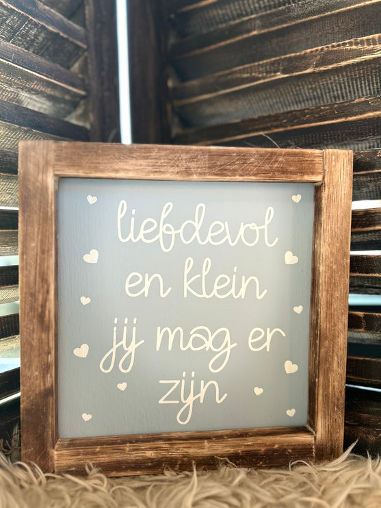 tekstlijst 20x20cm liefde vol en klein baby blauw