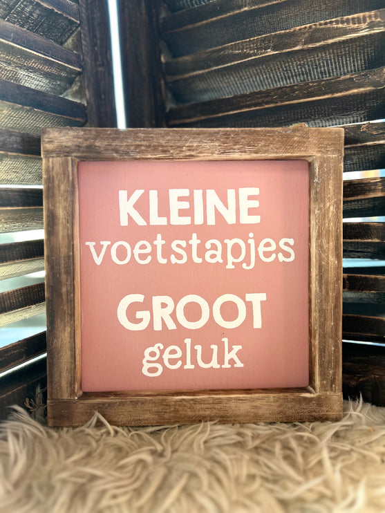 tekstlijst 20x20cm kleine voetstapjes baby roze